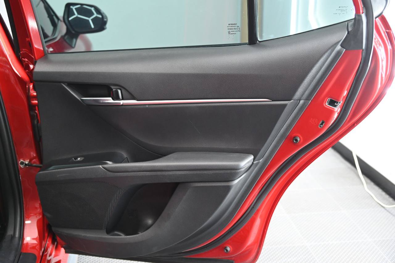 Used 2020 Toyota Camry TRD FWD image 35