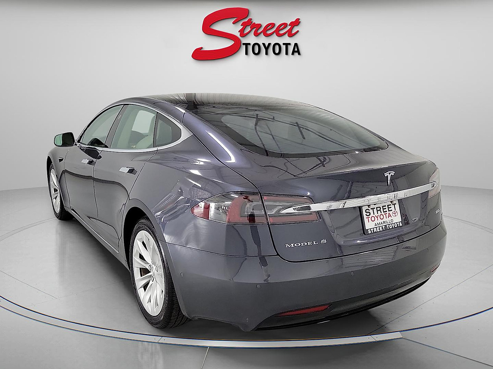 Used 2019 Tesla Model S 100D AWD/4WD image 2