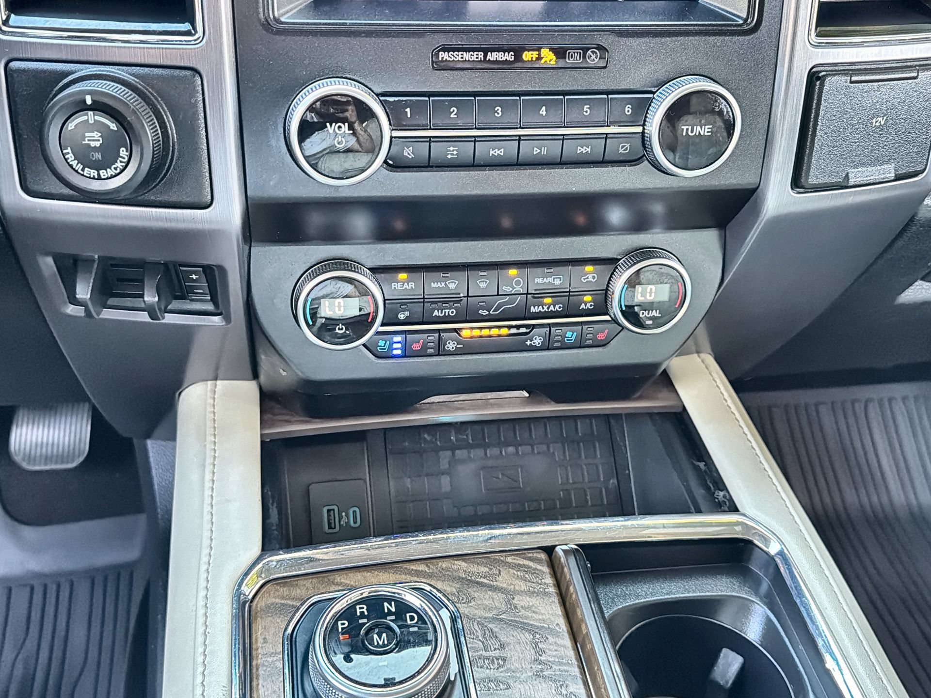 Certified 2020 Ford Expedition Platinum RWD image 19