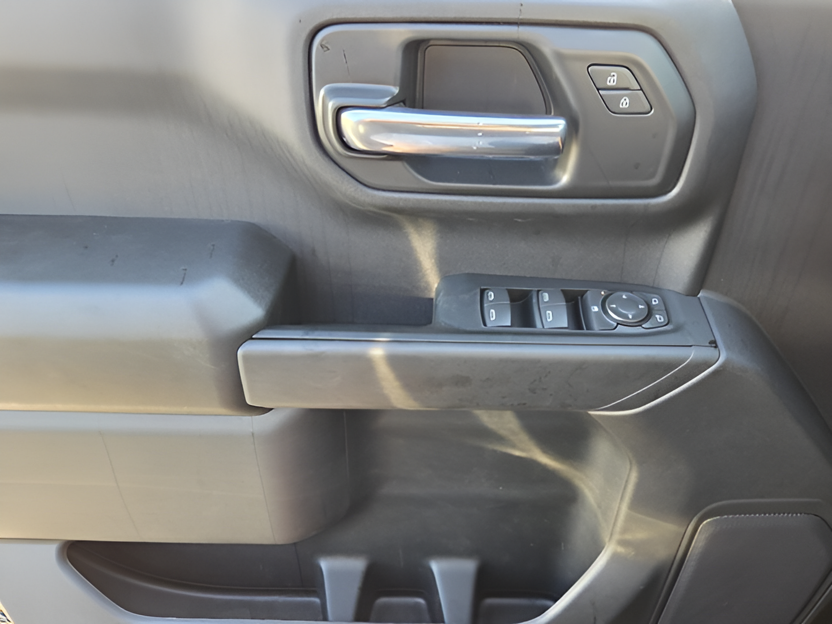 New 2026 Chevrolet Silverado 1500 Custom AWD/4WD image 26