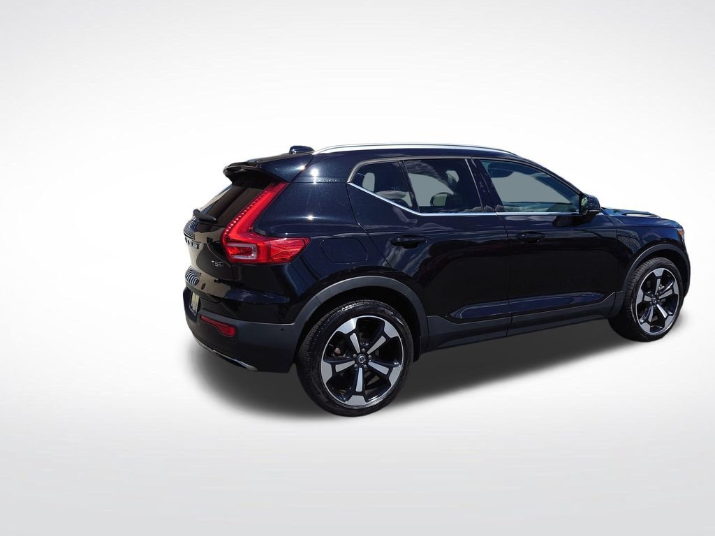 Used 2019 Volvo XC40 T5 Inscription AWD/4WD image 6