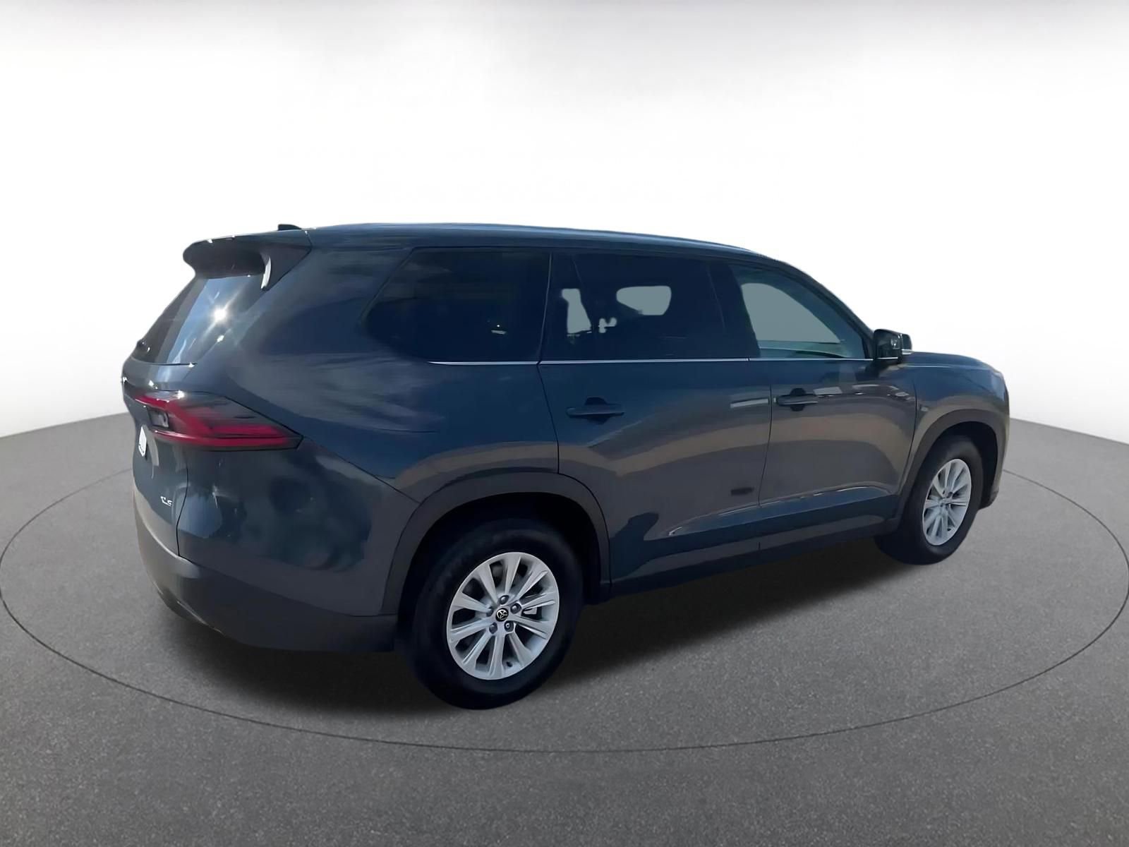 Used 2025 Toyota Grand Highlander FWD image 14
