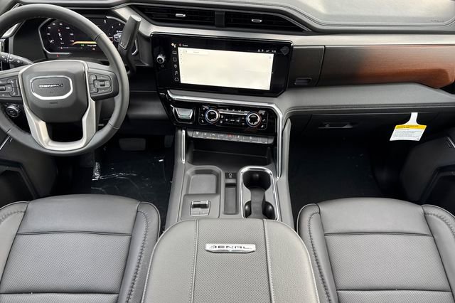 New 2026 GMC Sierra 2500 Denali w/ Denali Reserve Package image 15
