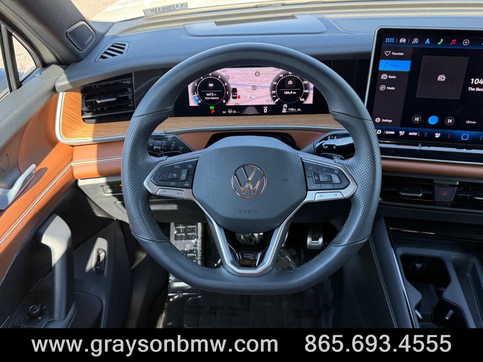 Used 2026 Volkswagen Tiguan SEL R-Line AWD/4WD image 22