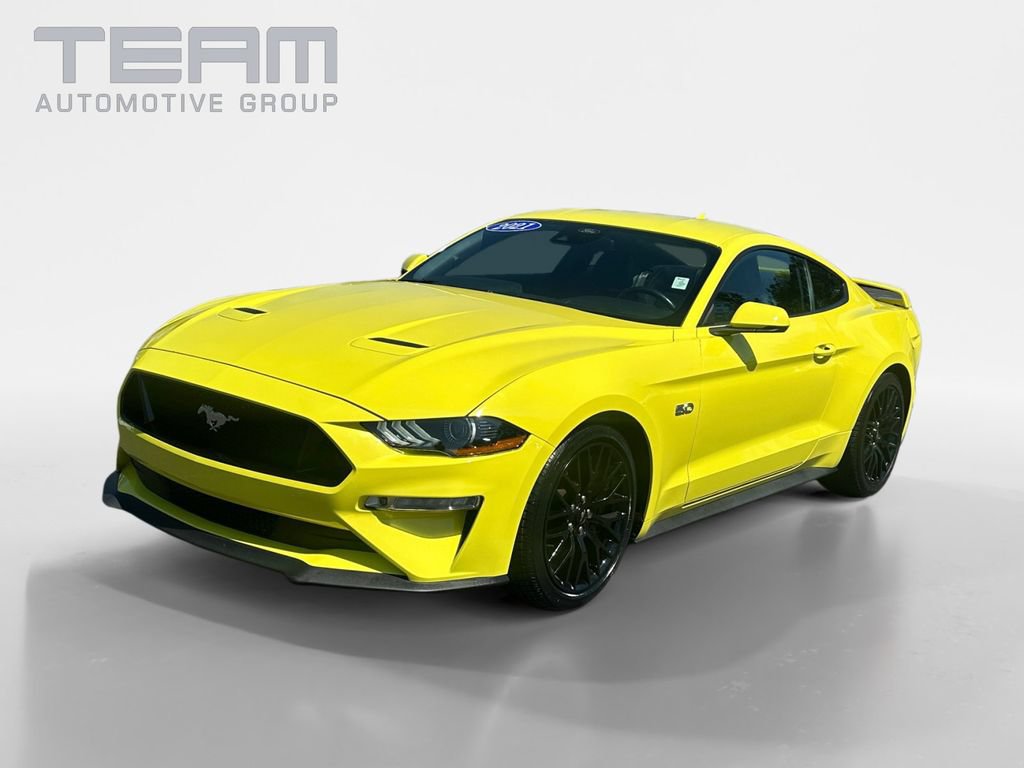 Used 2021 Ford Mustang GT Premium w/ GT Performance Package RWD image 3