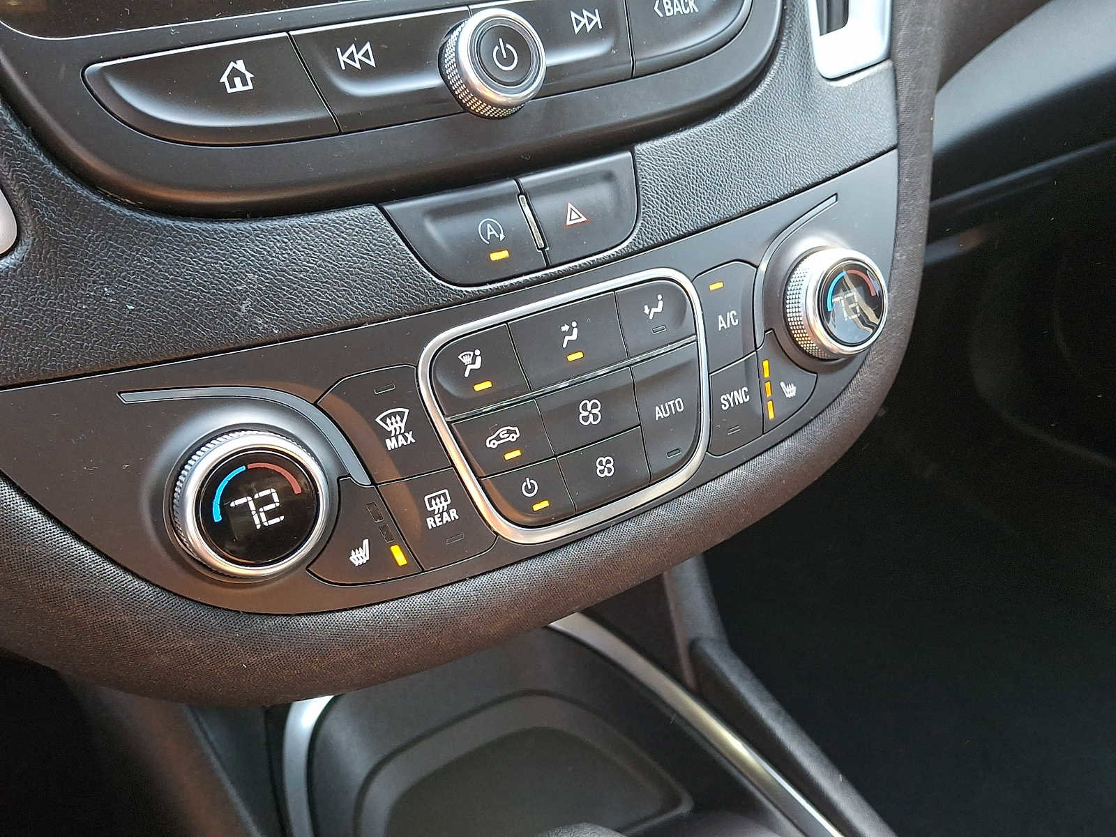 Used 2022 Chevrolet Malibu LT image 15
