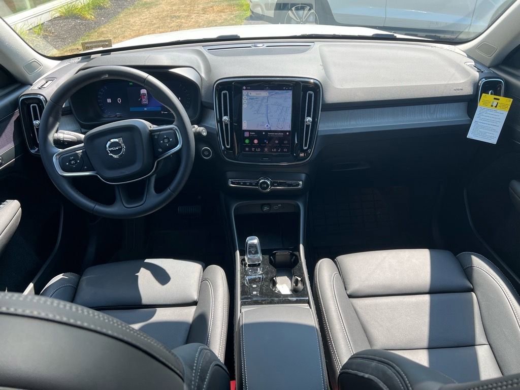 New 2026 Volvo XC40 B5 Plus w/ Protection Package Premier AWD/4WD image 26