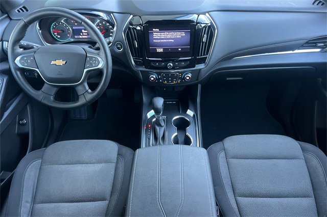 Used 2023 Chevrolet Traverse LT image 16