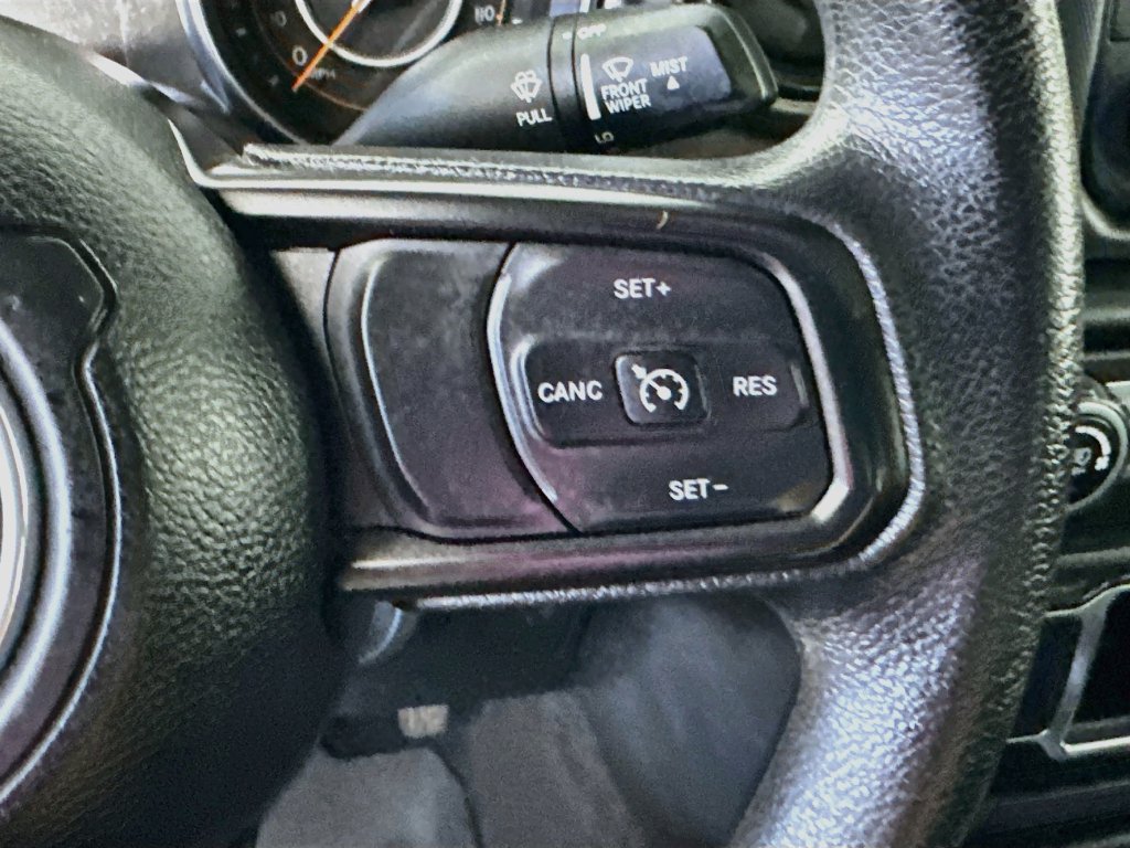 Used 2020 Jeep Gladiator Sport AWD/4WD image 25