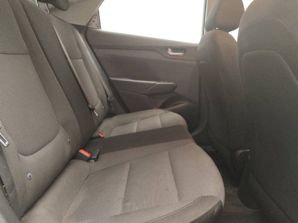 Used 2020 Hyundai Accent SE FWD image 19