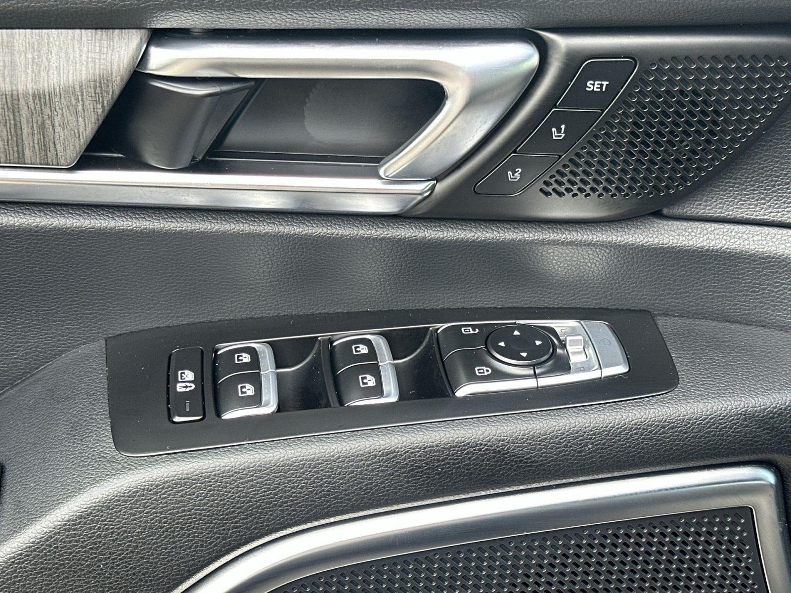 Used 2023 Kia Telluride SX FWD image 23