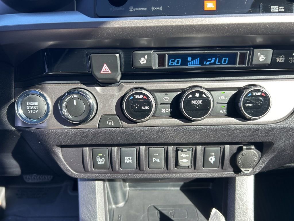 Used 2017 Toyota Tacoma Limited image 9