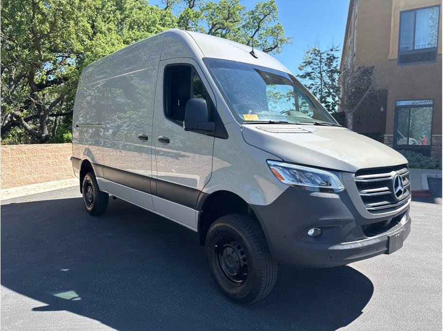 Used 2023 Mercedes-Benz Sprinter 2500 144 Cargo image 5