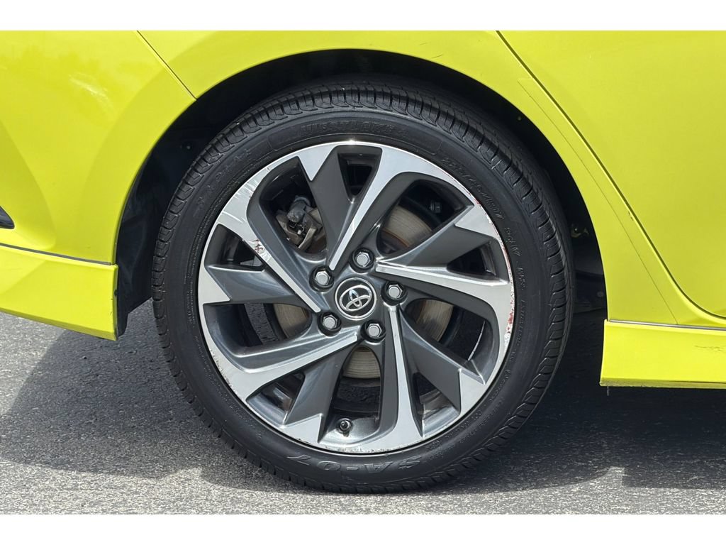 Used 2018 Toyota Corolla iM w/ All-Weather Mat Package FWD image 30