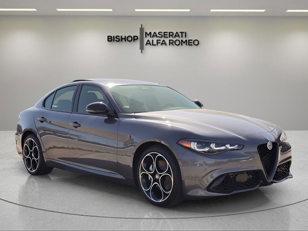 New 2026 Alfa Romeo Giulia w/ Driving Assist Package RWD image 2