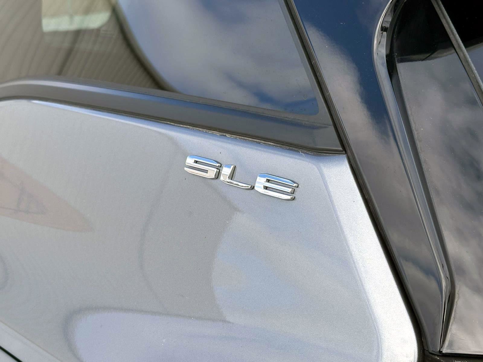 Certified 2023 GMC Terrain SLE w/ Driver Convenience Package image 11