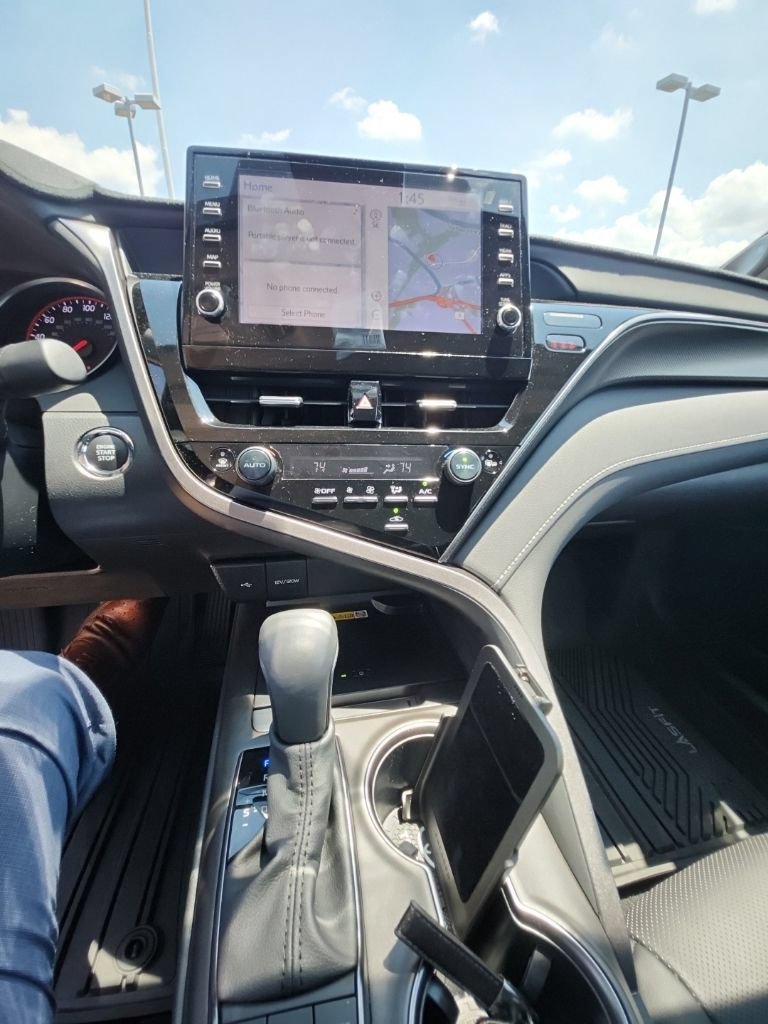 Used 2023 Toyota Camry XSE w/ Navigation Package FWD image 10