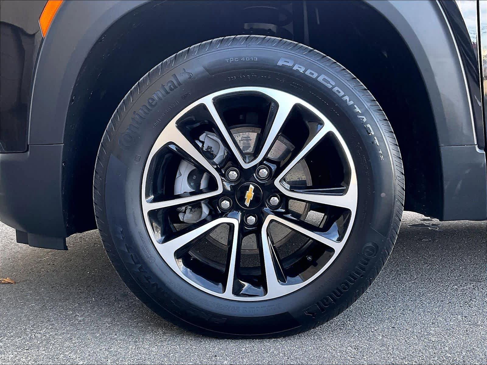 Used 2025 Chevrolet TrailBlazer LT AWD/4WD image 7