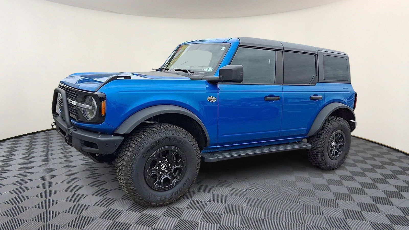 Used 2024 Ford Bronco Wildtrak image 4