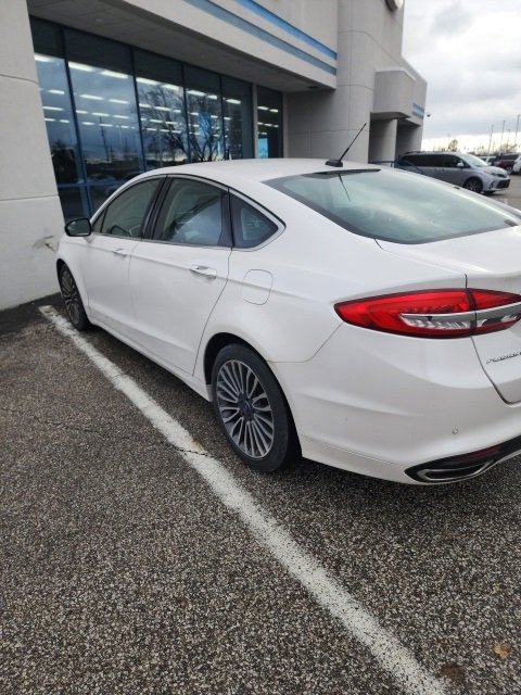 Used 2017 Ford Fusion SE w/ Equipment Group 202A image 3