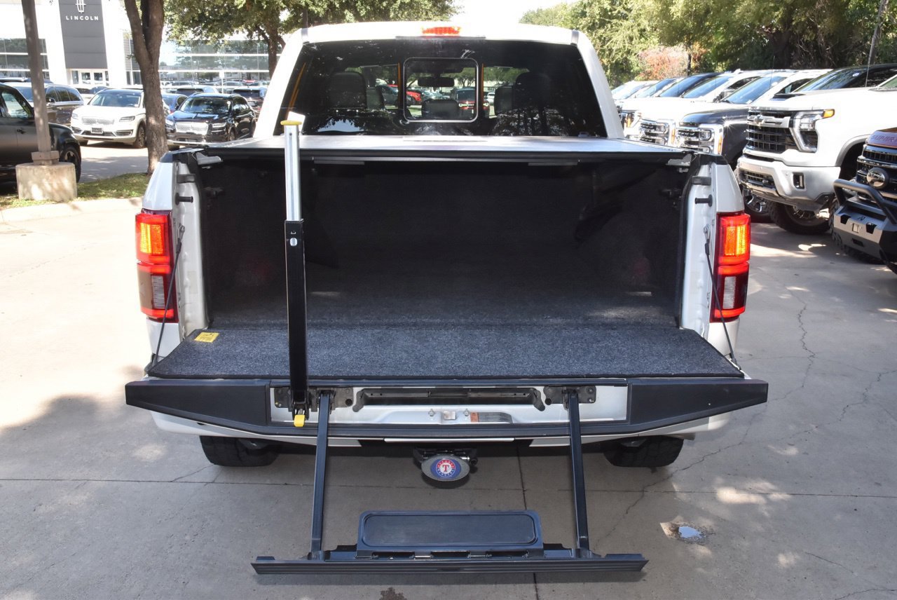 Used 2018 Ford F150 Platinum w/ Equipment Group 701A Luxury AWD/4WD image 38