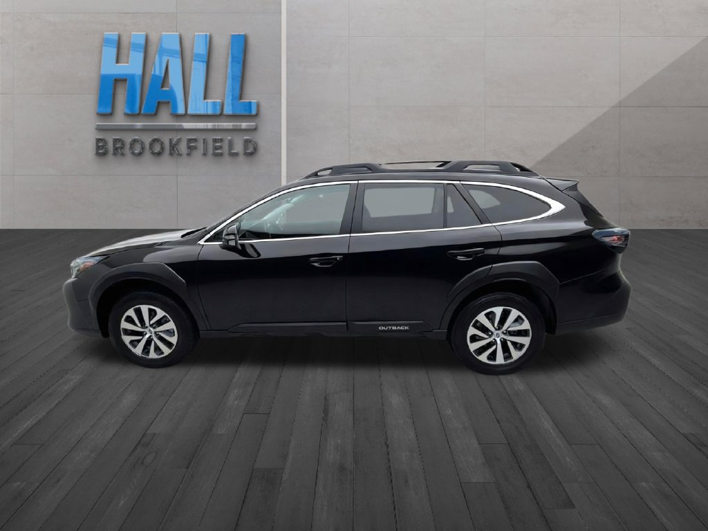 Used 2023 Subaru Outback Premium AWD/4WD image 2