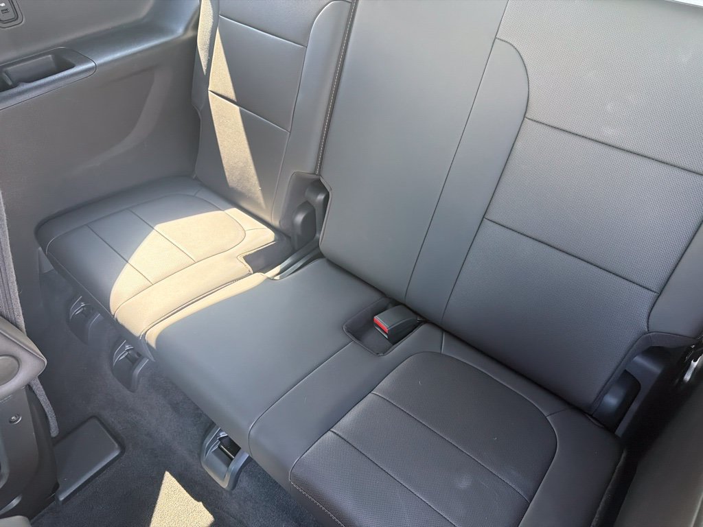 Used 2023 Chevrolet Traverse Premier AWD/4WD image 13