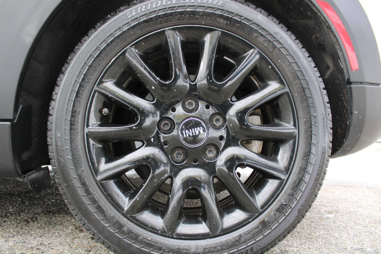 Used 2015 MINI Cooper 4-Door Hardtop image 21