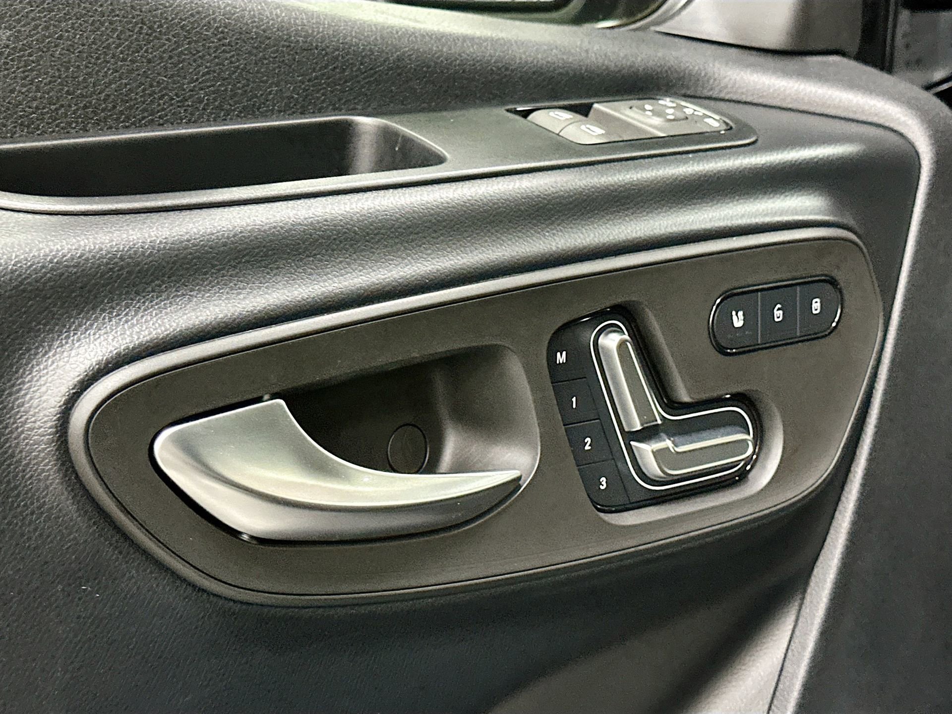 Used 2024 Mercedes-Benz Sprinter 144 Cargo image 18