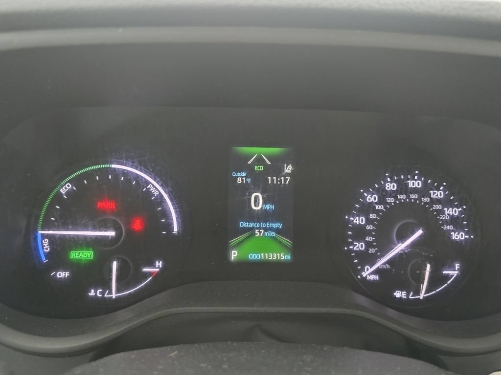 Certified 2024 Toyota Sienna XLE FWD image 27