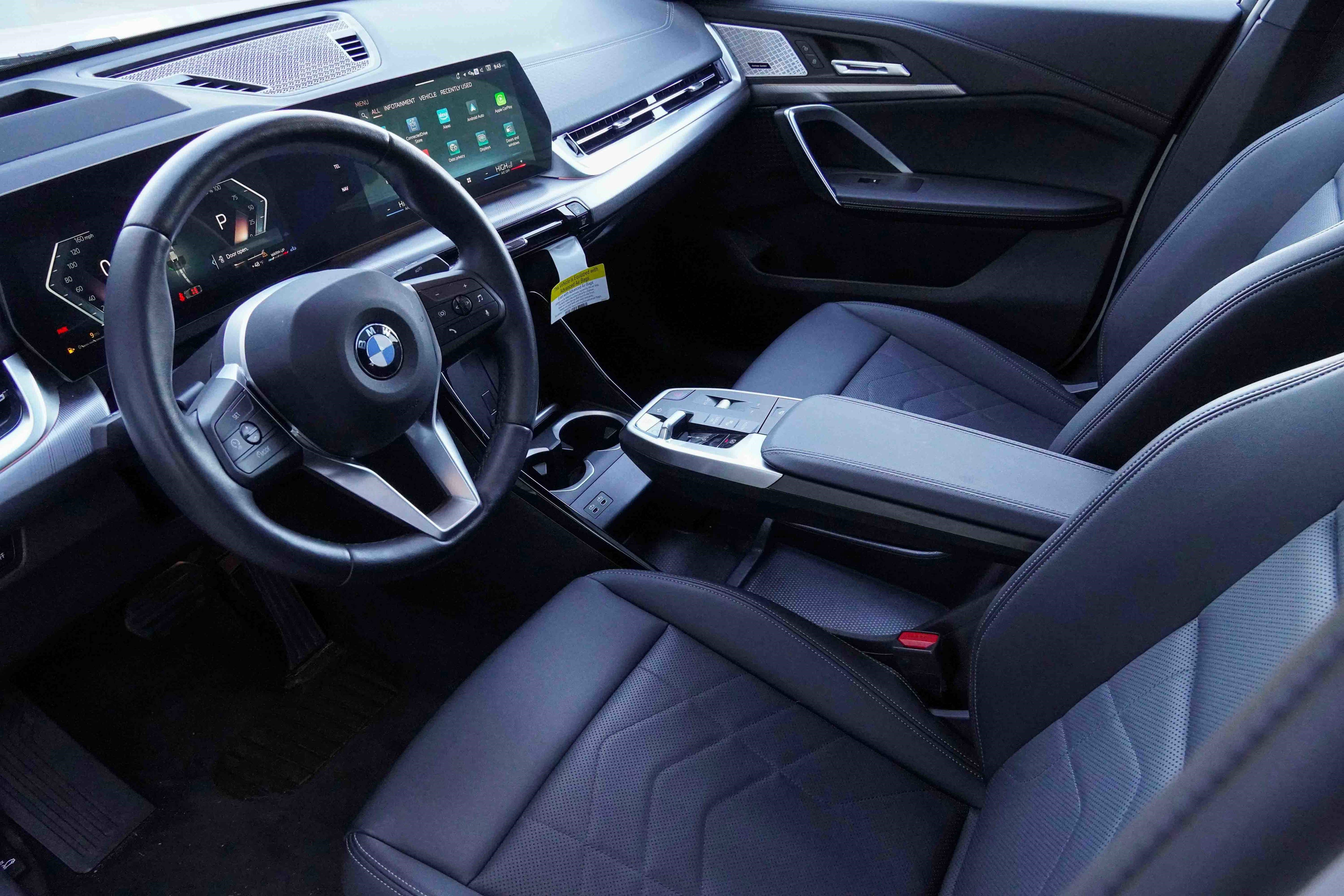 Certified 2025 BMW X2 xDrive28i w/ Premium Package image 9