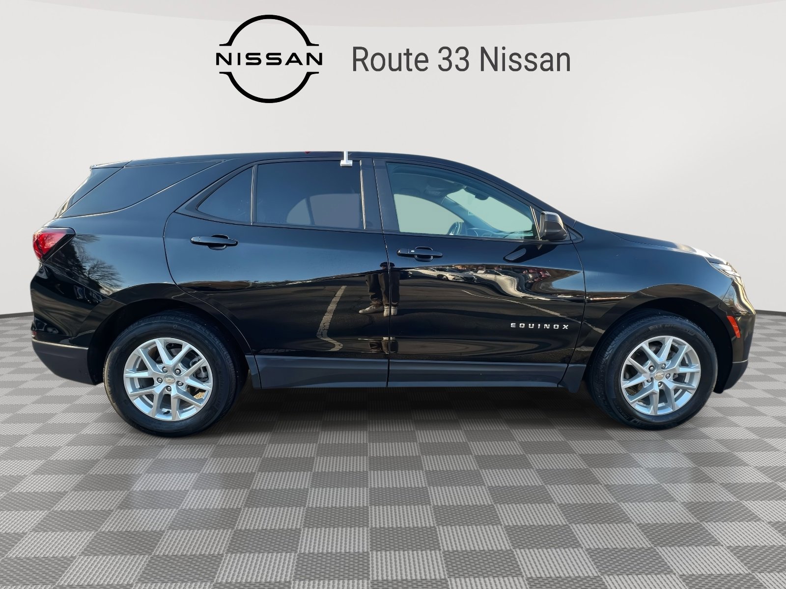 Used 2024 Chevrolet Equinox LS w/ LS Convenience Package image 5