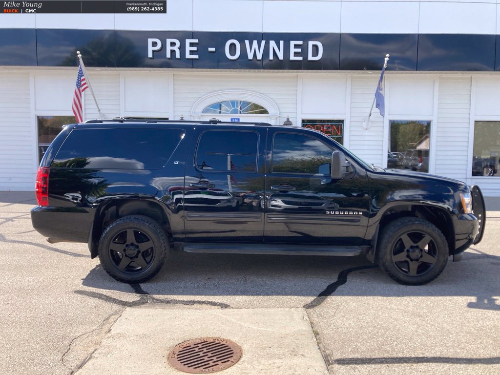 Used 2012 Chevrolet Suburban 2500 LT AWD/4WD image 4
