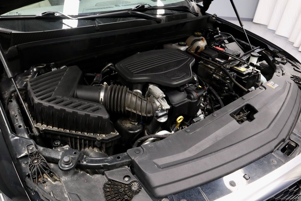 Used 2023 Cadillac XT6 Premium Luxury w/ Technology Package image 16