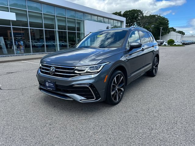 Certified 2022 Volkswagen Tiguan SEL R-Line AWD/4WD image 3