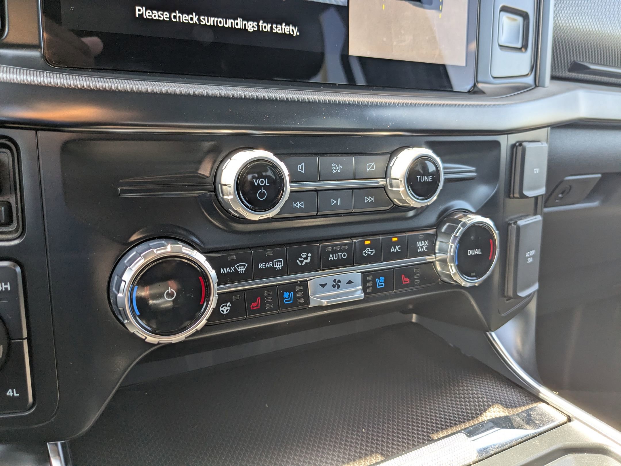 Used 2024 Ford F150 Raptor image 19