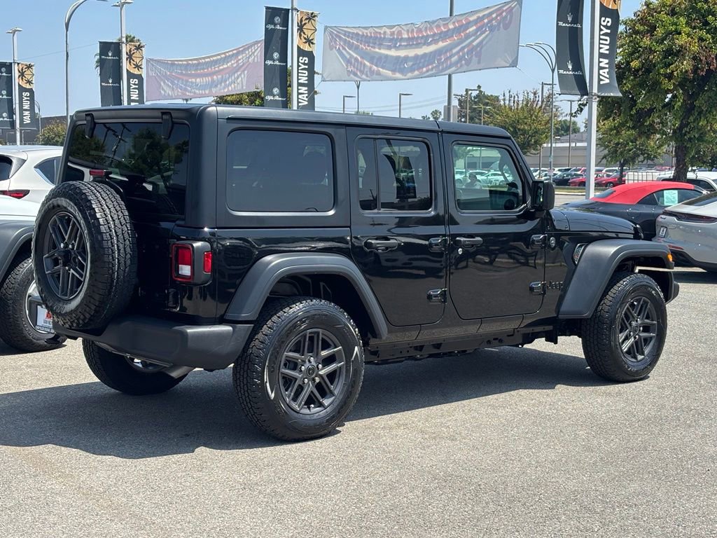 Used 2024 Jeep Wrangler Unlimited Sport AWD/4WD image 4
