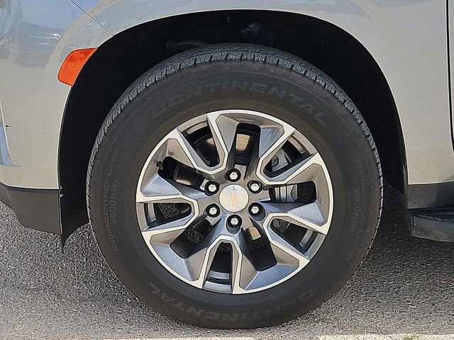 Used 2023 Chevrolet Tahoe LS w/ Driver Alert Package RWD image 9