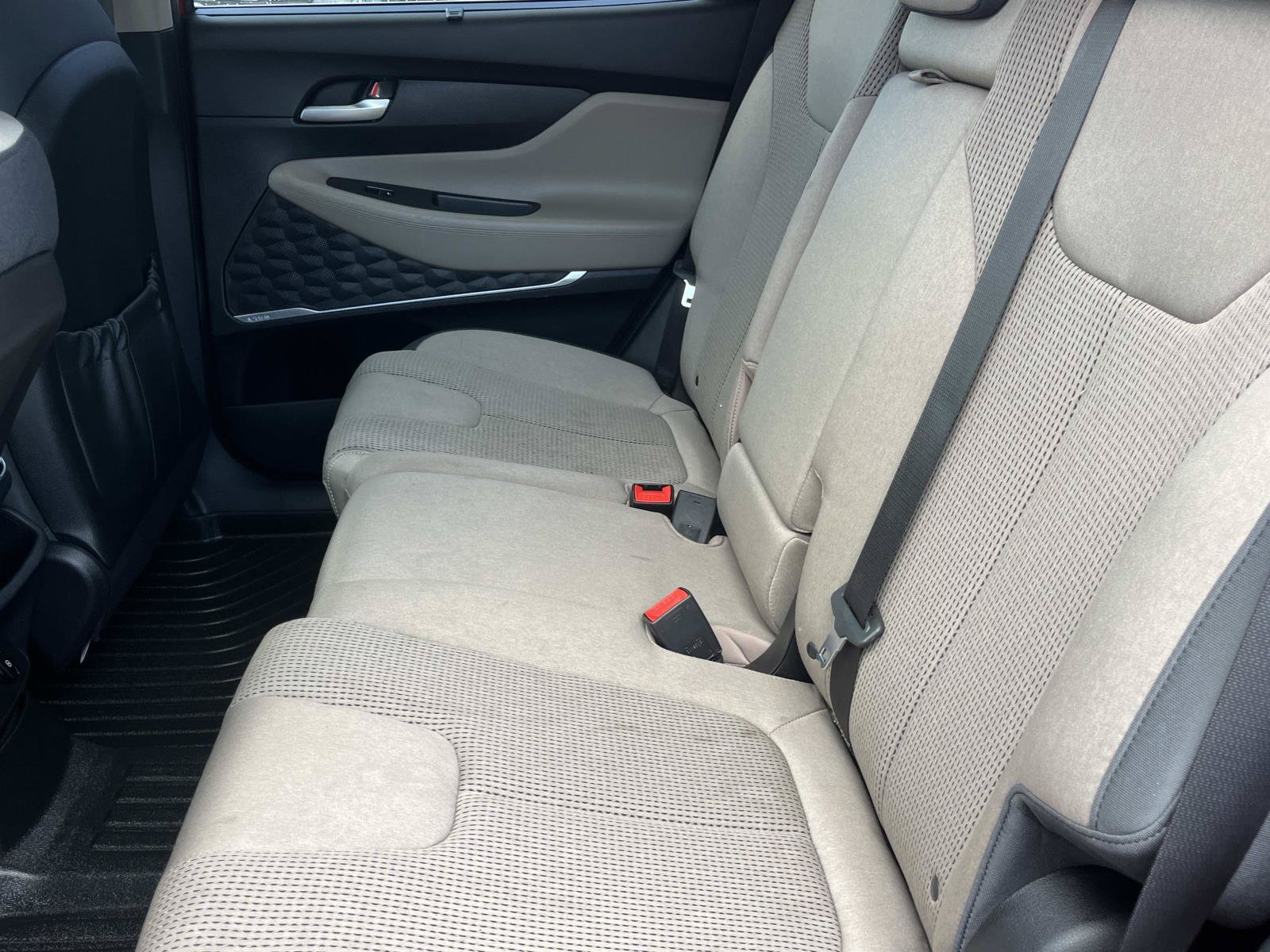 Used 2020 Hyundai Santa Fe SEL w/ Convenience Package FWD image 21