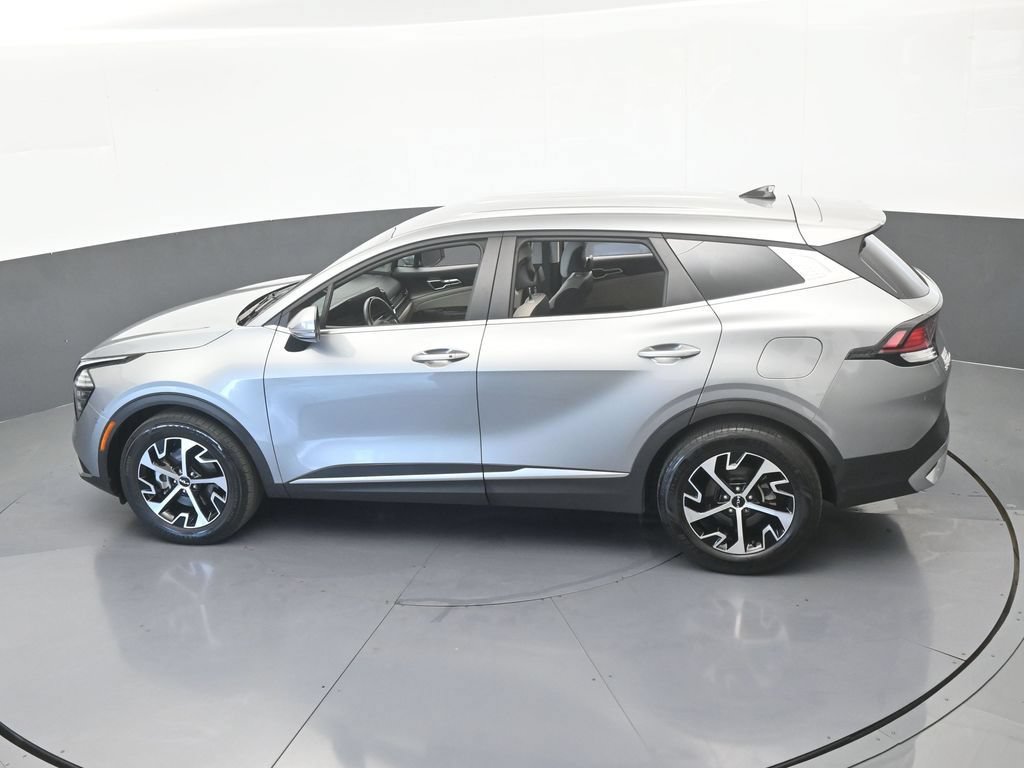 Used 2024 Kia Sportage EX FWD image 47
