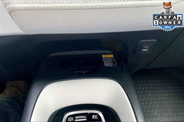 Used 2025 Toyota Corolla SE w/ SE Premium Package image 33