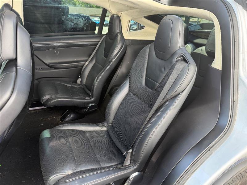 Used 2016 Tesla Model X 90D AWD/4WD image 4