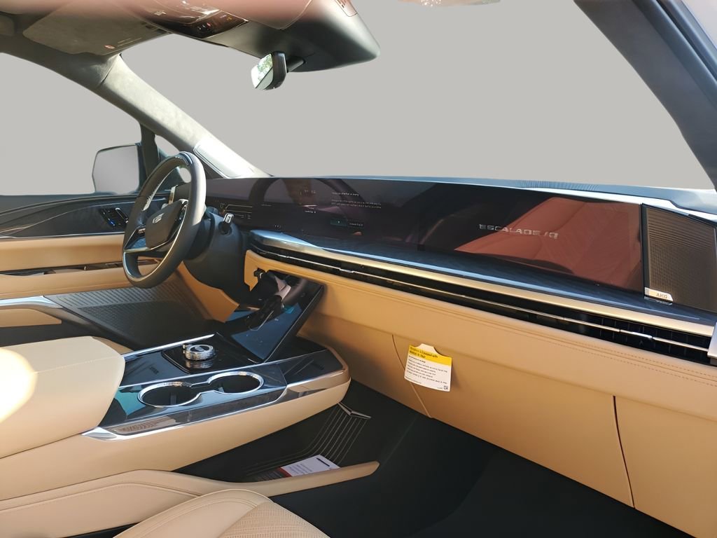 New 2026 Cadillac Escalade IQ Sport 2 w/ LPO, ONYX Package AWD/4WD image 16