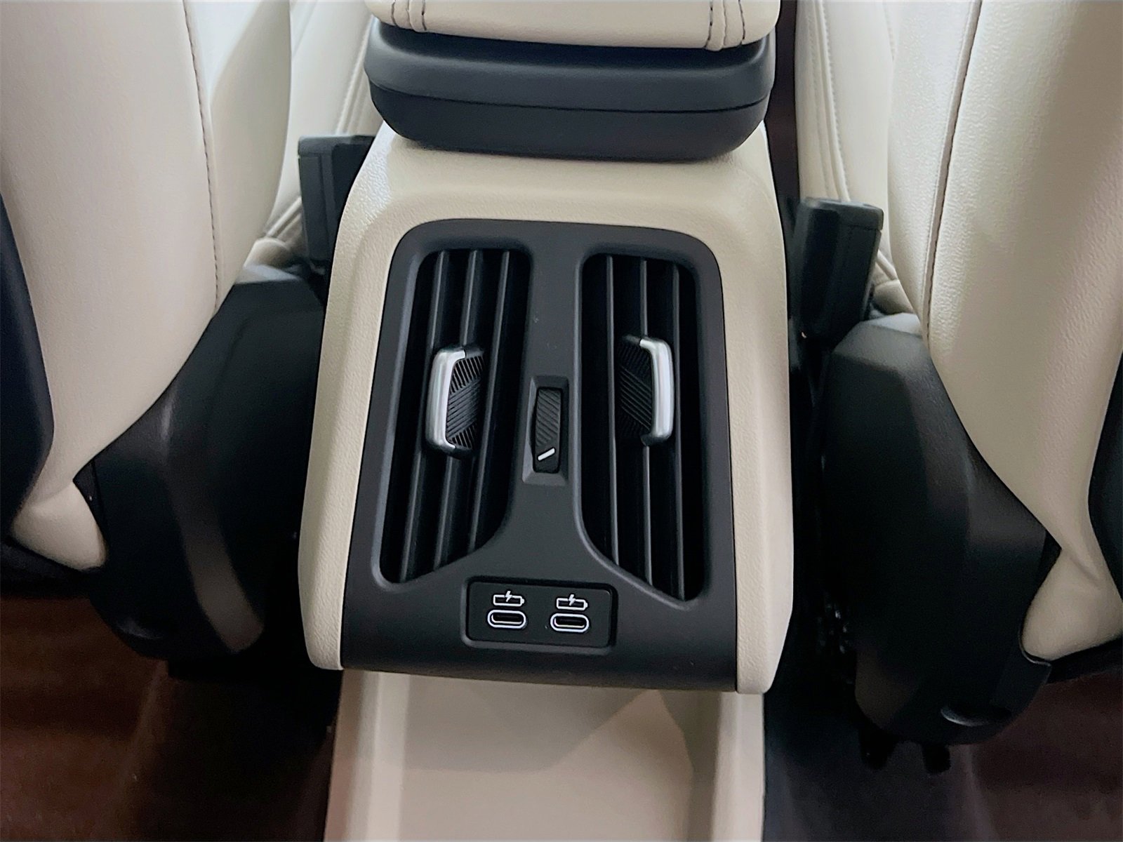 New 2025 BMW X1 xDrive28i w/ M Sport Package image 27