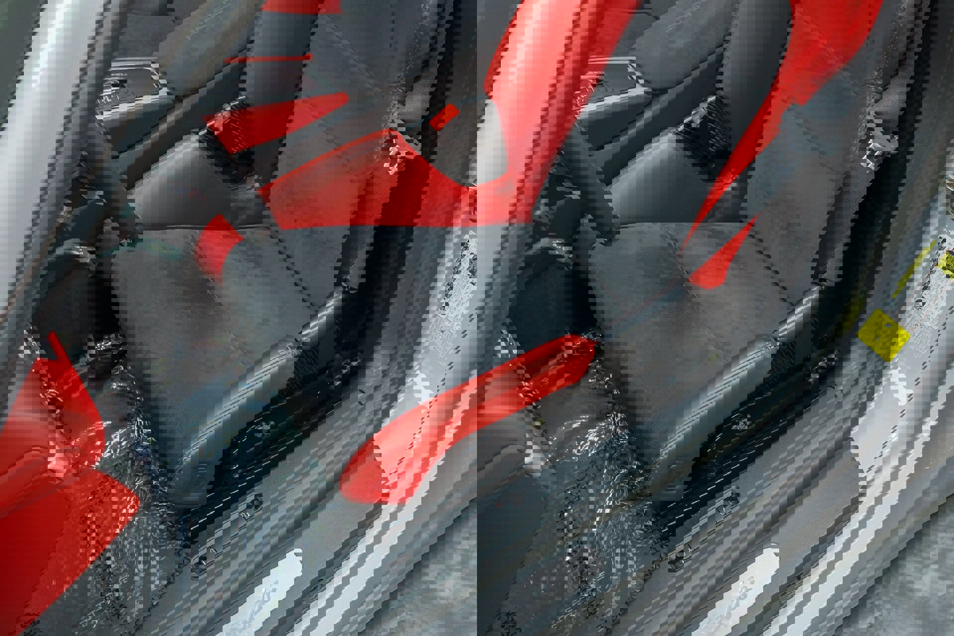 Used 2016 Porsche Boxster Spyder image 67