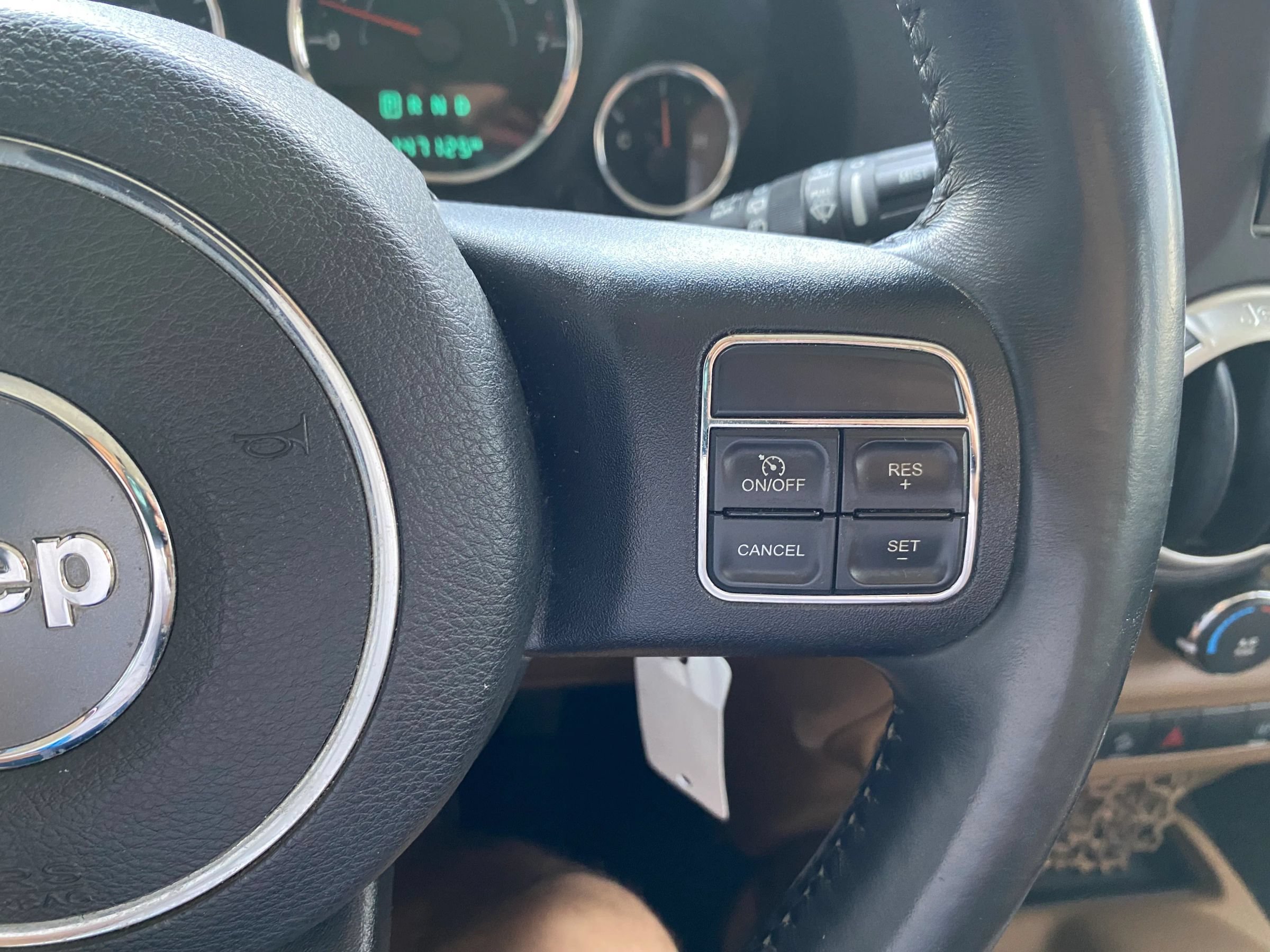 Used 2015 Jeep Wrangler Unlimited Sahara w/ Mopar Chrome Edition Group AWD/4WD image 15