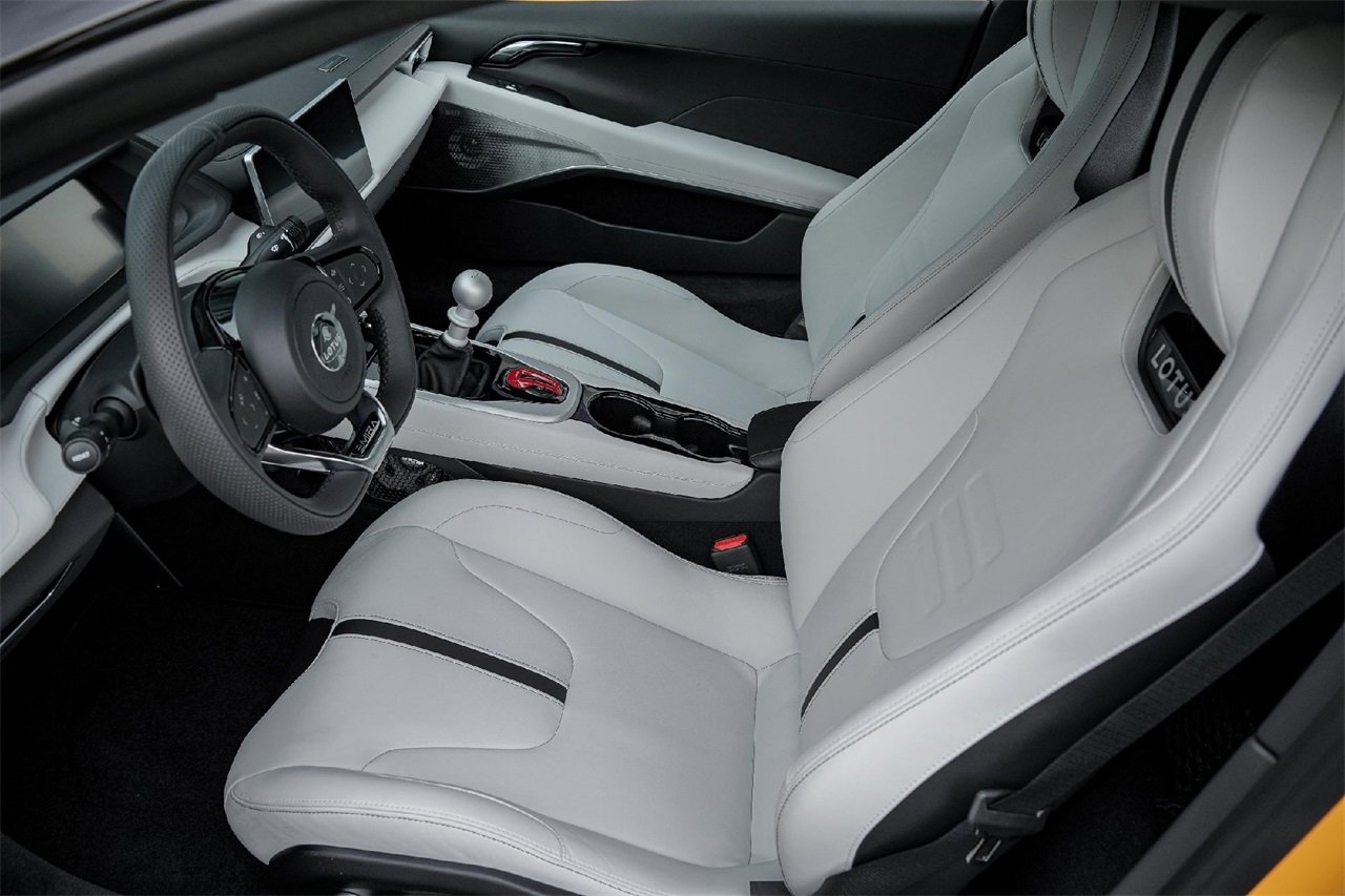 New 2025 Lotus Emira image 20