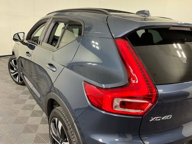 New 2026 Volvo XC40 B5 Ultra w/ Protection Package Premier image 36