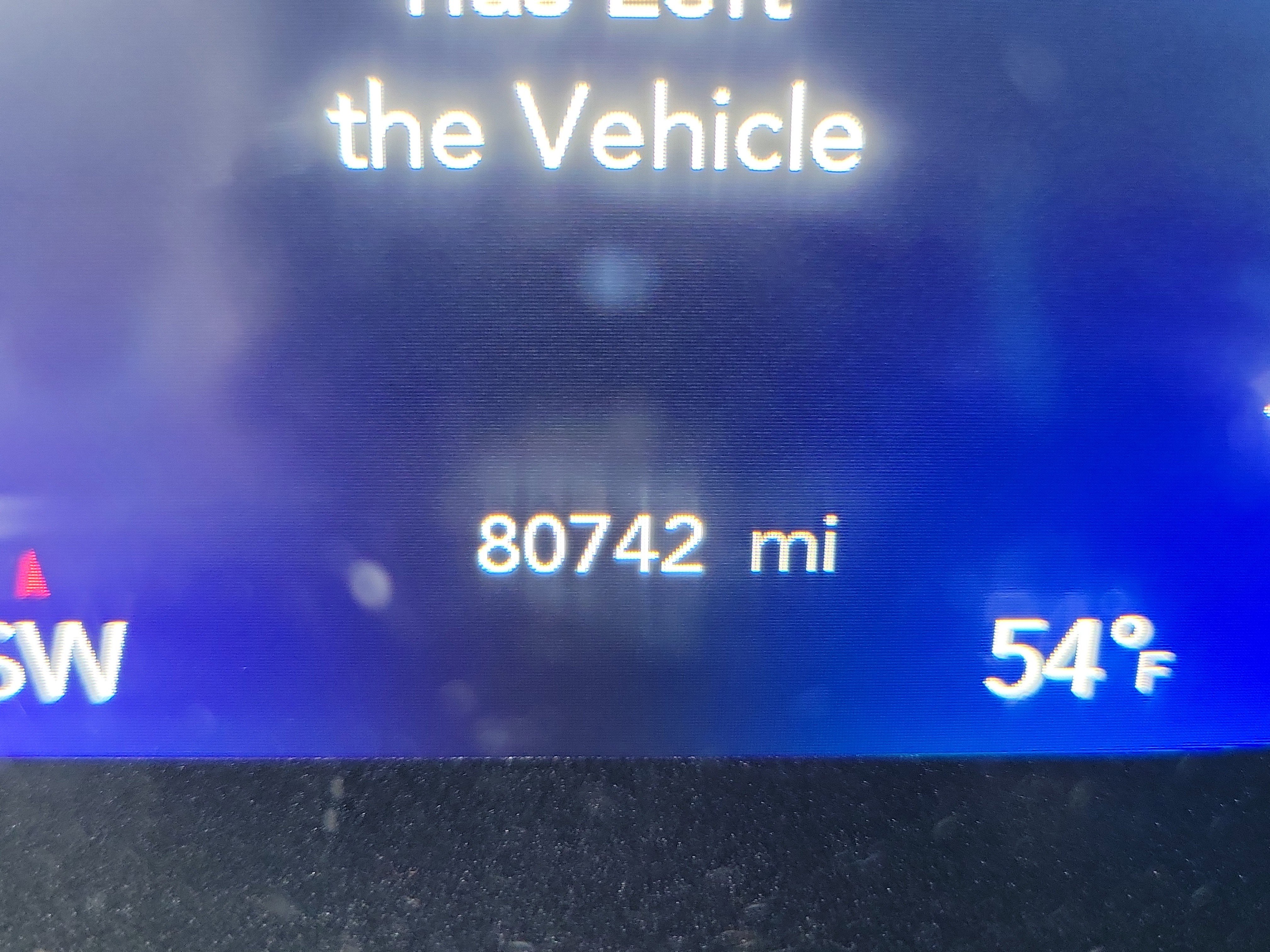 Used 2022 Chrysler Pacifica Limited w/ Uconnect Theater Family Group image 14