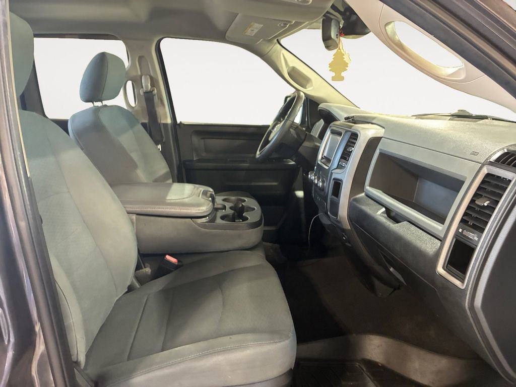 Used 2018 RAM 1500 Express AWD/4WD image 15
